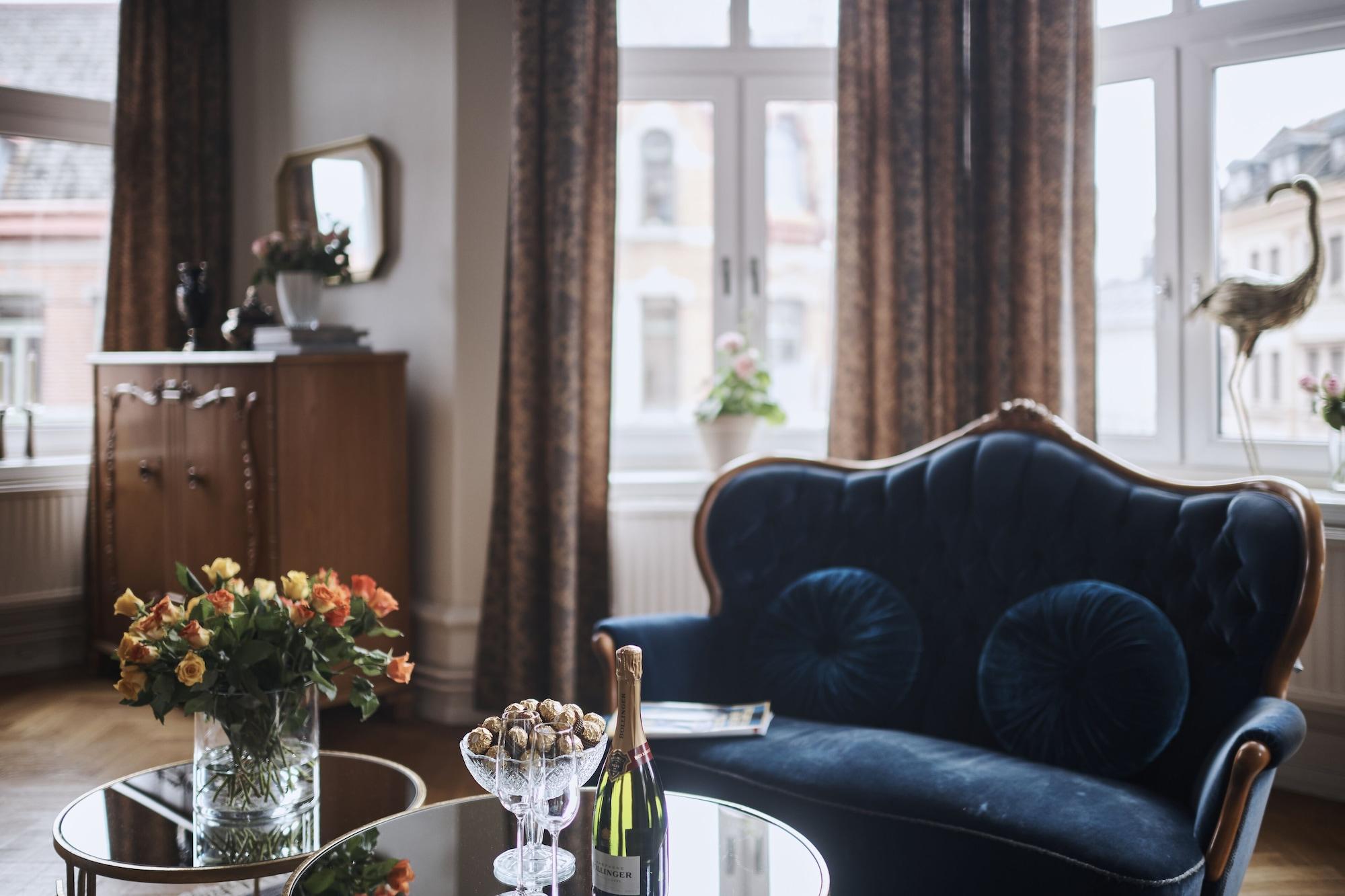 Continental Relax & Halmstad